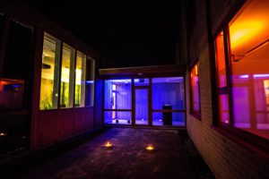 Een avondevenement met mooie belichting in de Green Room